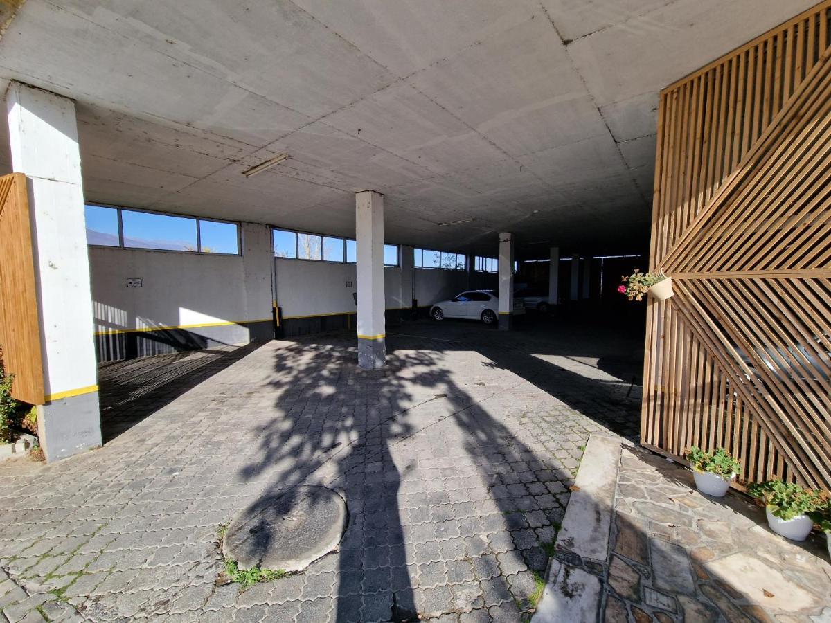 Hotel Yal Restaurant Tetovo Eksteriør billede