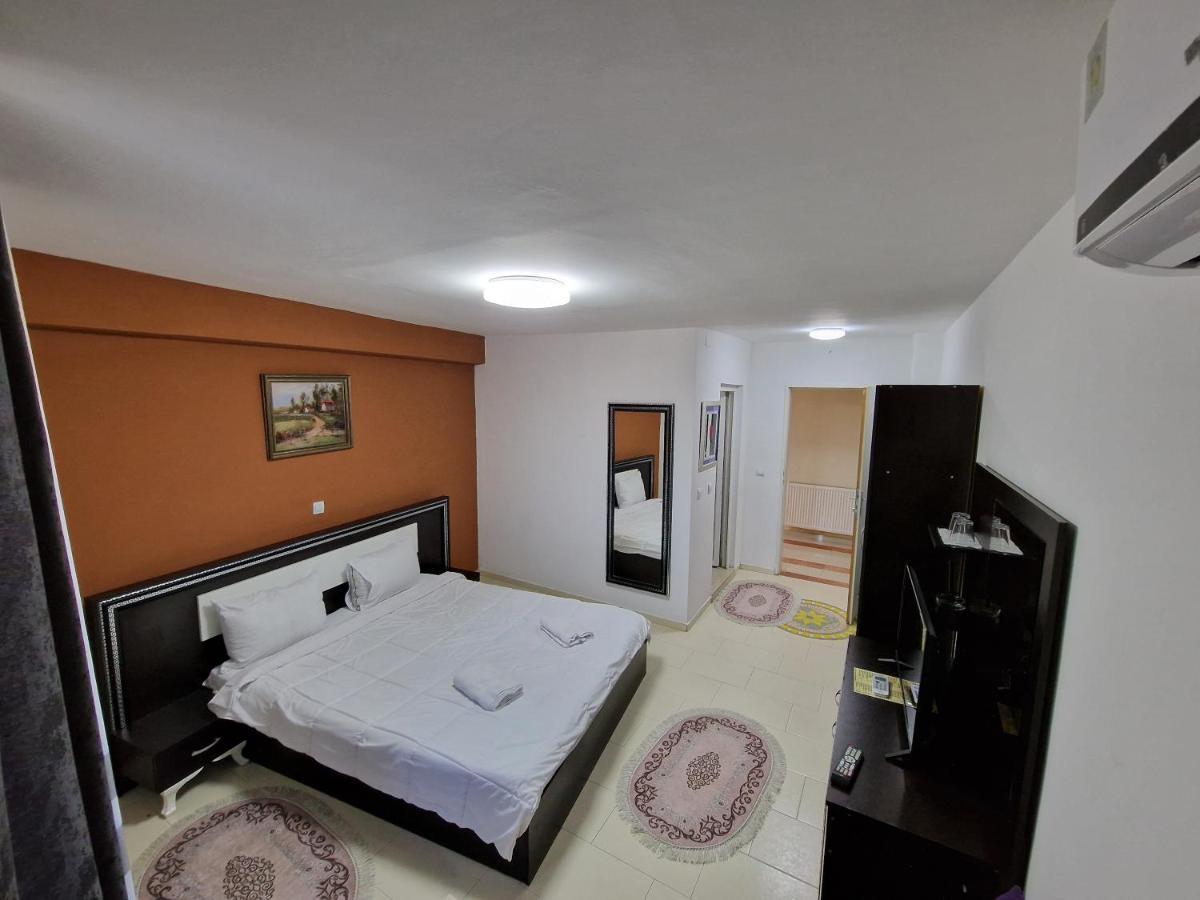 Hotel Yal Restaurant Tetovo Eksteriør billede