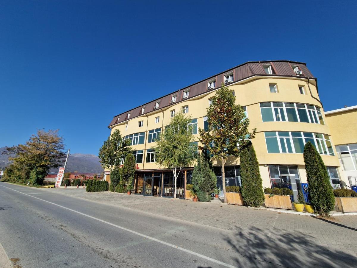 Hotel Yal Restaurant Tetovo Eksteriør billede